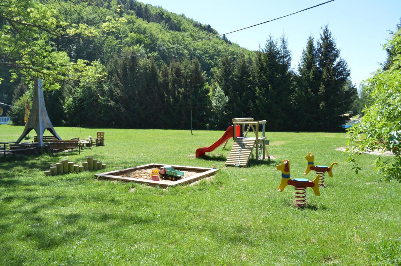 Mobilheim Kemp Rožnov pod Radhoštěm 외부 사진